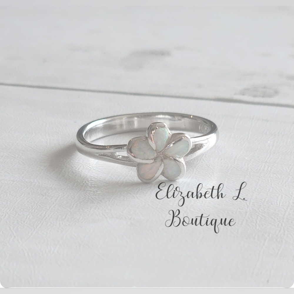 925 Sterling Silver White Lab Opal Ring Boutique BNWT